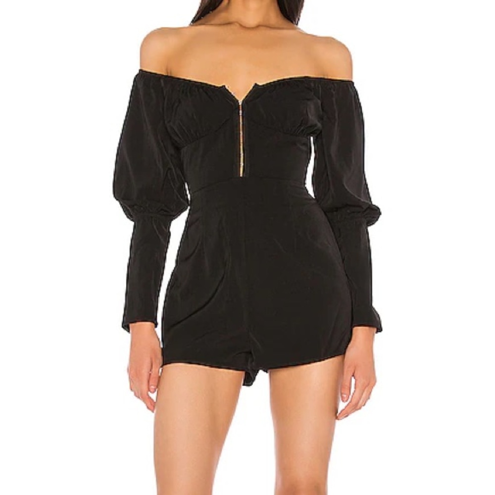 Superdown rylie off shoulder romper size medium